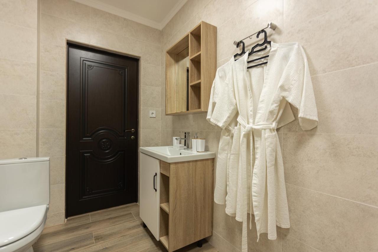 Hotel Nikopoli On Vodopadnaya 21А New Athos Dış mekan fotoğraf
