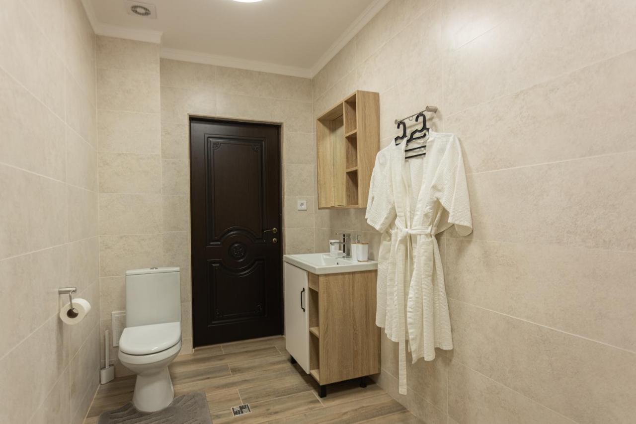 Hotel Nikopoli On Vodopadnaya 21А New Athos Dış mekan fotoğraf