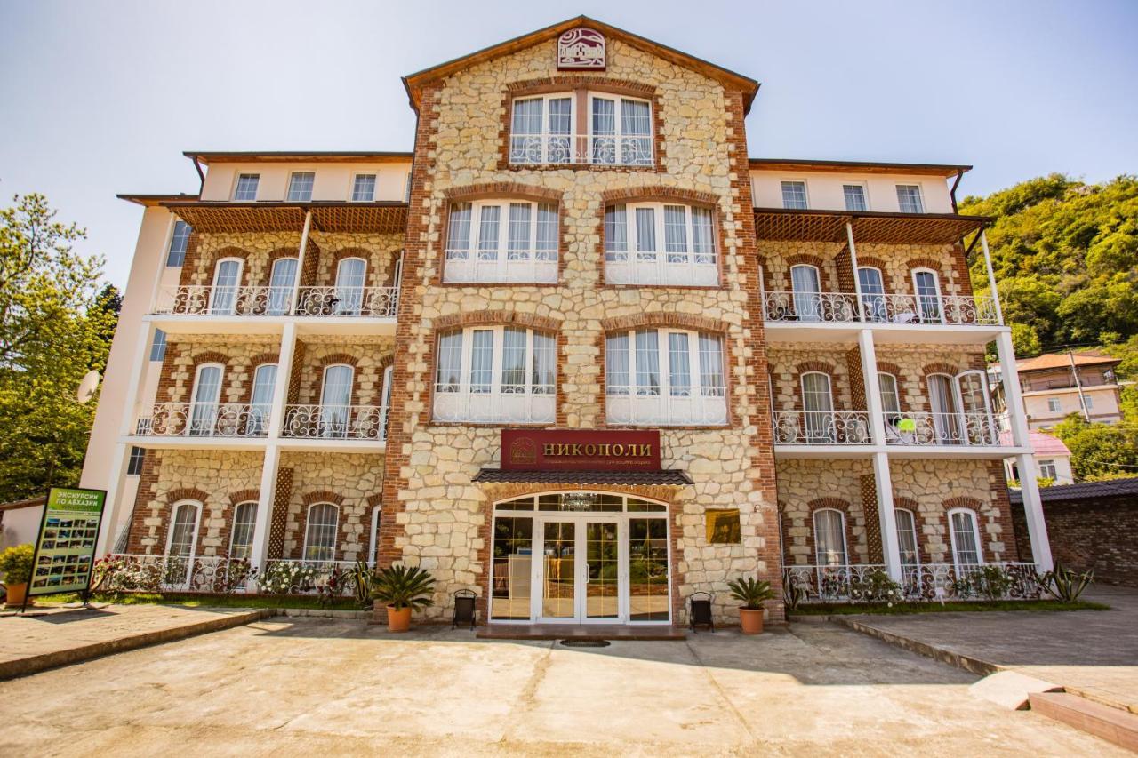 Hotel Nikopoli On Vodopadnaya 21А New Athos Dış mekan fotoğraf