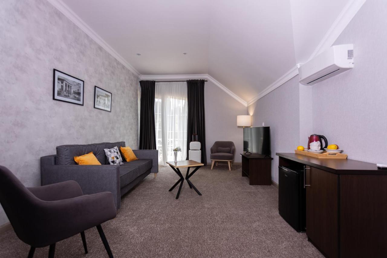 Hotel Nikopoli On Vodopadnaya 21А New Athos Dış mekan fotoğraf